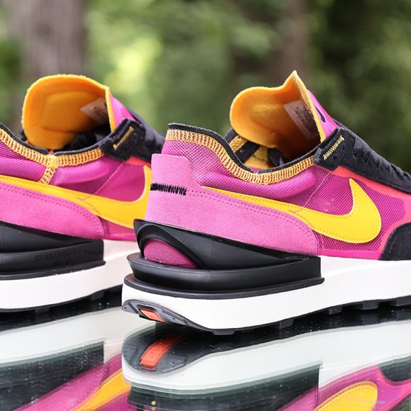 Nike Waffle One Active Fuchsia Men’s Size 10.5 main image 7